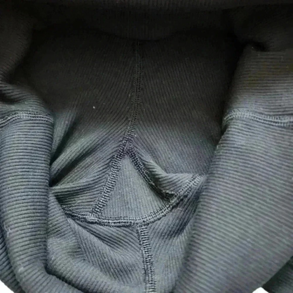 Lululemon Ivivva Rulu Rhythmic Tight Black Ribbed Leggings Active Girl's size 12 - Picture 7 of 11